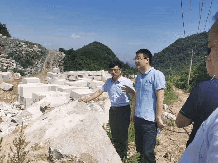 銅仁城投集團公司黨委黨史學(xué)習教育課題調研組到大興高新區開(kāi)展新型功能材料 專(zhuān)題調研