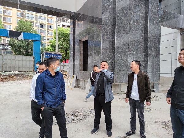銅仁城交集團九龍地礦公司開(kāi)展在建工程項目檢查
