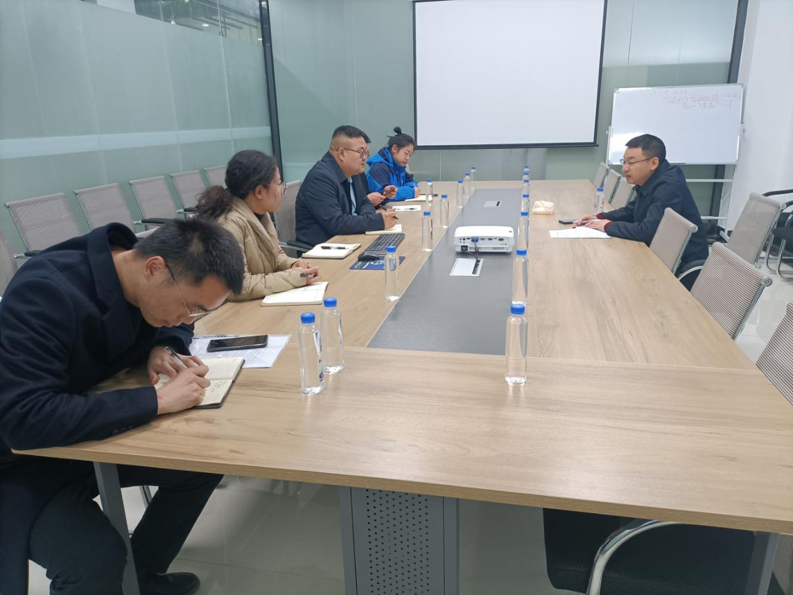 石阡縣委常委、副縣長(cháng)李浩泉到石阡泉都礦泉水公司調研
